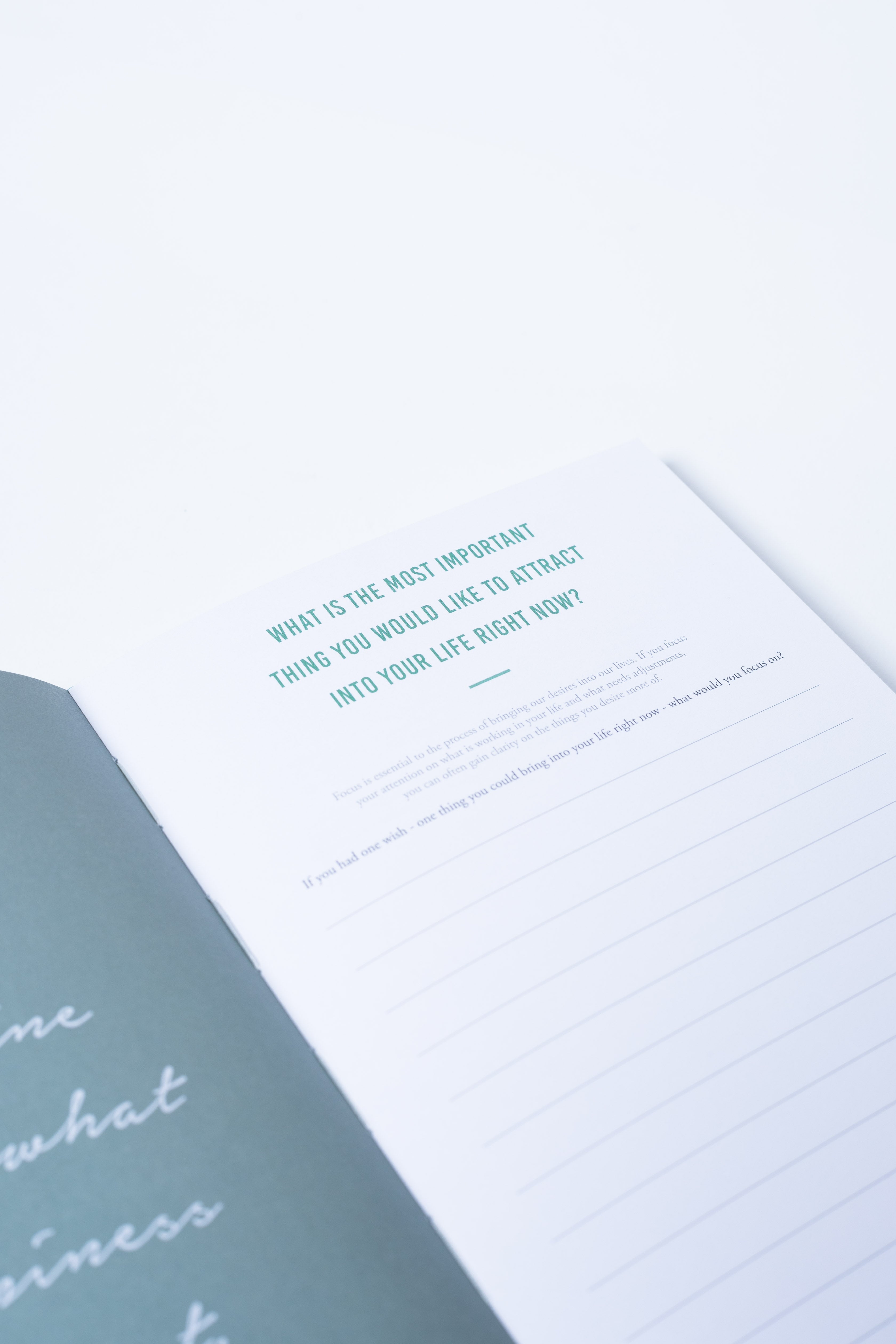 Explore Your Inner World | Guided Journal Set I - The Happiness Planner®